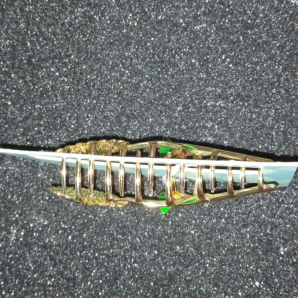 Piper K Sunflower Hair Clip with Green Leaves NIP - Picture 4 of 5